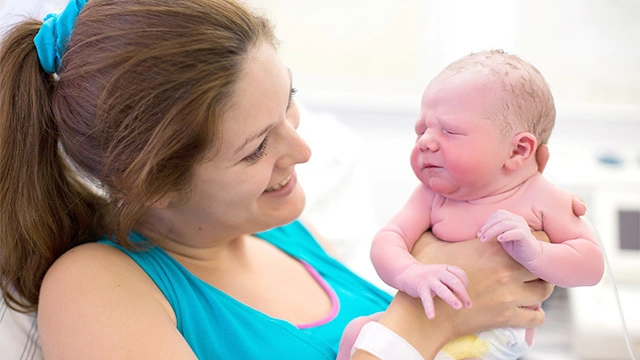 Вытянутая форма головы у новорожденного ребенка: патология или норма