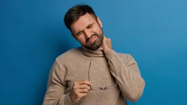 Почему ломит тело без температуры? Причины ломоты и слабости у мужчин и женщин