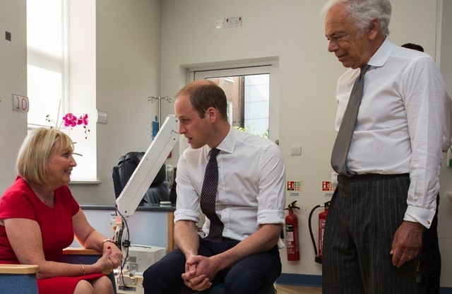 Принц Уильям открыл новый центр лечения рака груди