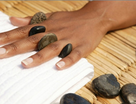 Стоун-терапия: массаж лечебными камнями