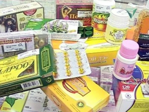 В российских аптеках [запретят продавать БАДы]