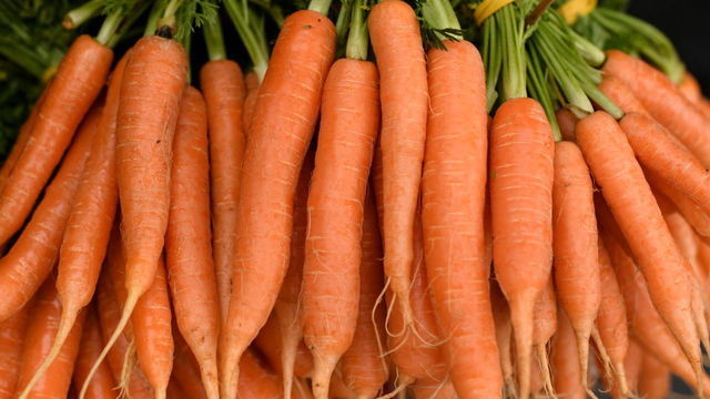 По словам диетологов, морковь — простой способ получить заряд полезных питательных веществ