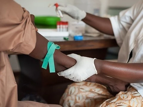 Вирус Эбола вернулся в Либерию