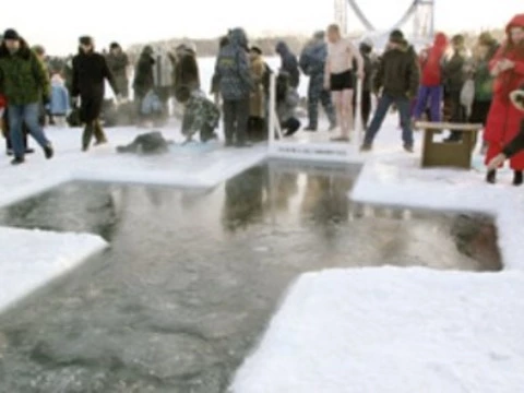 Число заболевших после употребления крещенской воды в Иркутске [достигло 269]