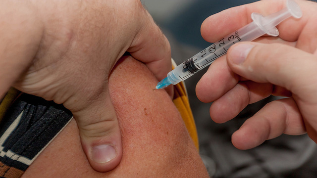 БЦЖ: Поможет ли старая вакцина справиться с новым коронавирусом?