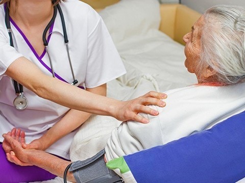Eli Lilly получила обнадеживающие результаты испытаний лекарства от болезни Альцгеймера