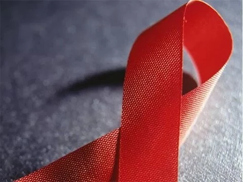 Более 215 тысяч ВИЧ-позитивных россиян умерли