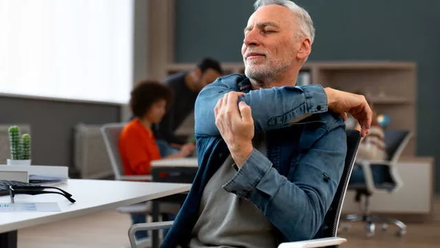 Усталость или проблемы с суставами: как не пропустить первые симптомы