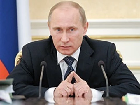 Путин поручил в полтора раза повысить объем [высокотехнологичной медпомощи ]