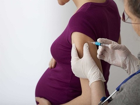 Вакцинация от гриппа не увеличивает риск невынашивания беременности