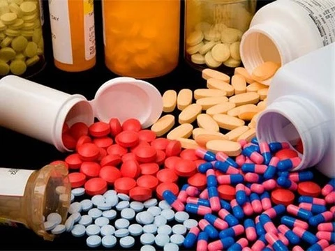 Минздрав предложил закупать лекарства только по международному непатентованному названию