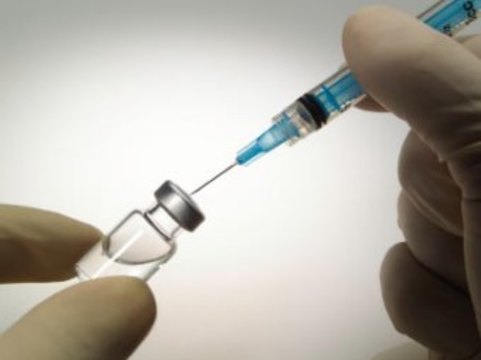 Минздрав не выявил осложнений при [вакцинации против гриппа H1N1]