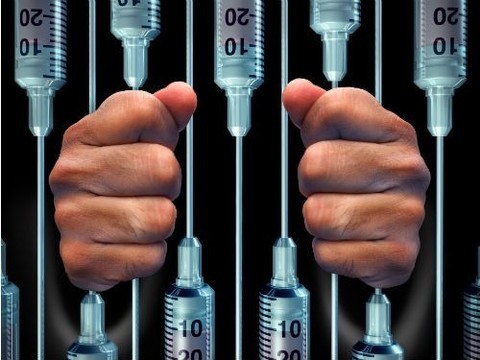 Омского врача осудили на два года тюрьмы за мошенничество