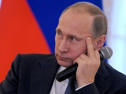 Регионы не могут повысить зарплаты врачей до 200%, несмотря на указ Путина
