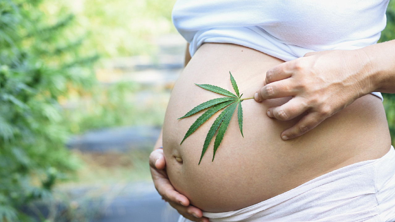 перед зачатием ребенка курил марихуану