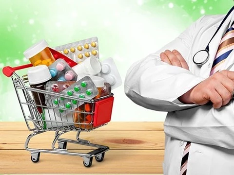 Минздрав выступил против лекарств в супермаркетах