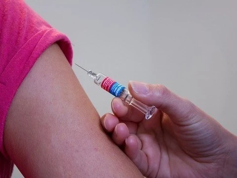 Ревматические болезни оказались не помехой для вакцинации