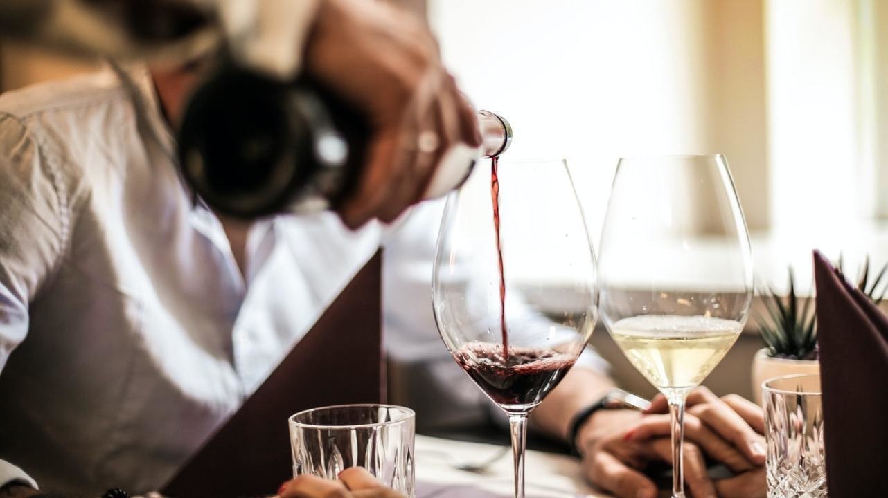 Алкоголь и риск рака. Что важнее – количество или частота выпивки?