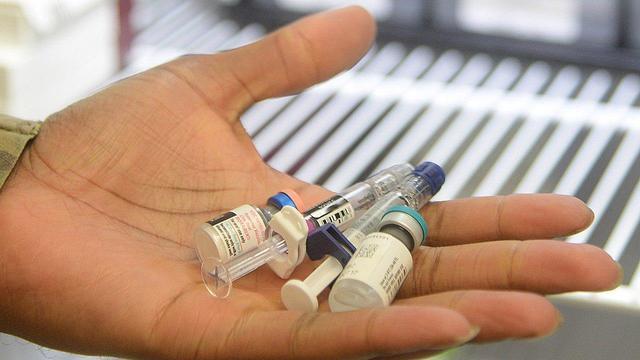 Экспериментальная вакцина от COVID-19 получила смешанные отзывы ученых
