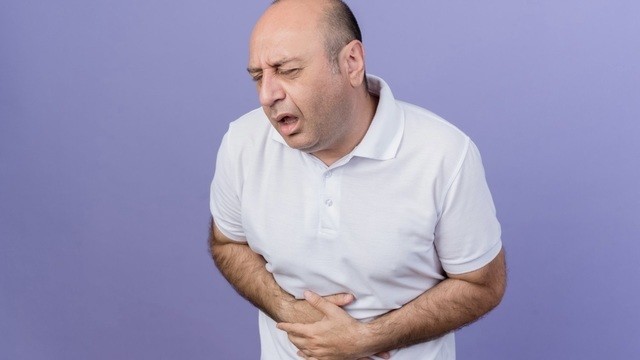 Жжение в желудке: причины и лечение