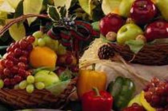 Английских школьников бесплатно накормят фруктами