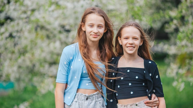 Половое созревание у современных девочек начинается раньше — почему и какие риски это влечет за собой? 