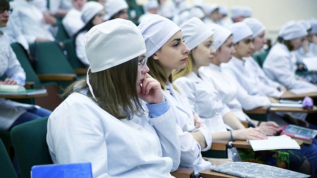 Российские медики считают, что ординатура должна оплачиваться – опрос