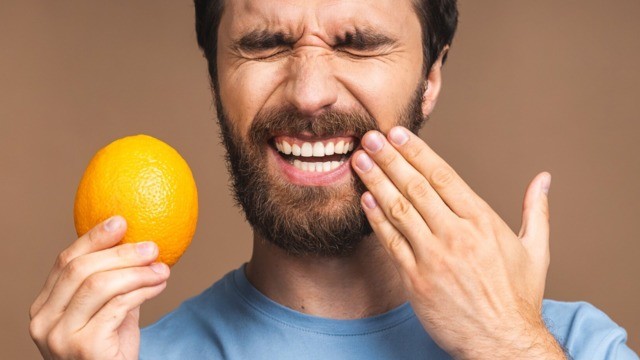 Кислый привкус во рту: причины, сопутствующие симптомы и лечение