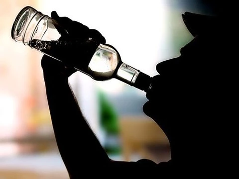 Поликлиники предложат пациентам сдать тест на алкогольную зависимость
