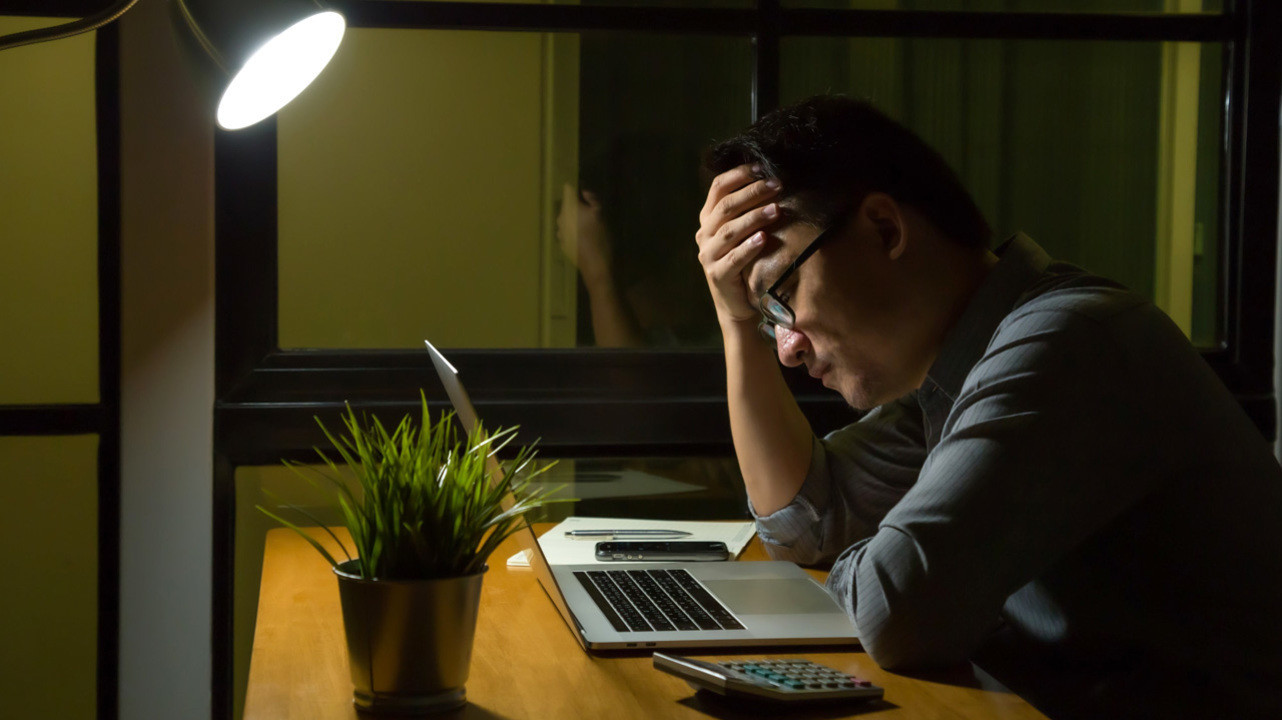 Многолетняя работа в ночные смены повышает риск мерцательной аритмии на 22%
