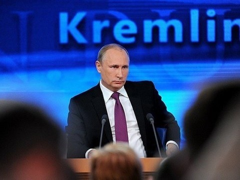Путин подписал поправки о регулировании цен на лекарства и имплантаты