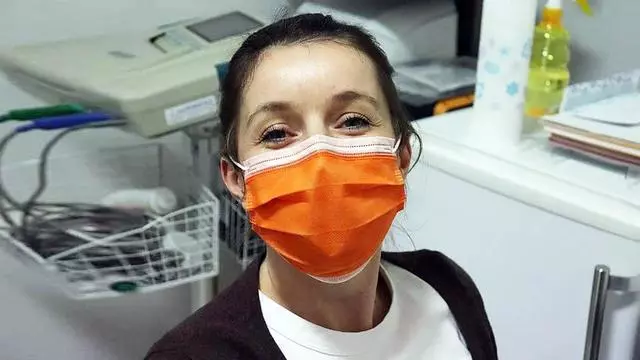 Ученые назвали маски очень эффективным средством профилактики COVID-19