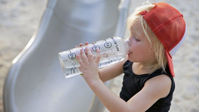 «Чаще пьет и мочится» – тревожные симптомы диабета у ребенка