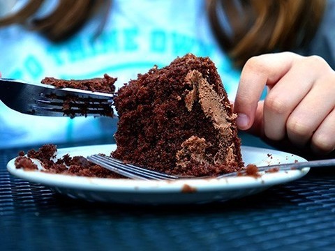 Изменение графика питания на выходных увеличивает риск ожирения