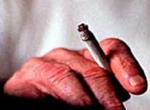 Курение повышает риск развития старческого маразма