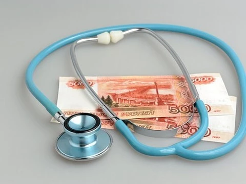 Минздрав снизит разницу в зарплатах медиков и повысит фиксированный оклад