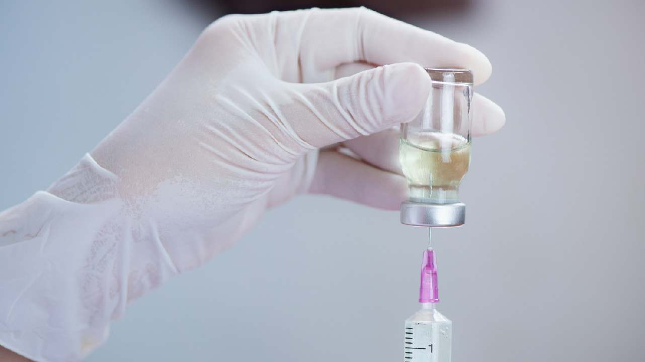 «Цель исследования не будет достигнута» – эксперт об изменении правил испытаний вакцины «Спутник V»