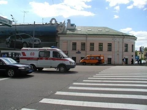 В Москве всем бригадам "скорой помощи" [пообещали планшеты]