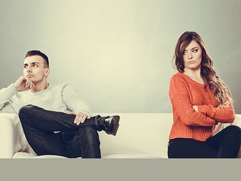 Ученые назвали предвестники неверности и развода