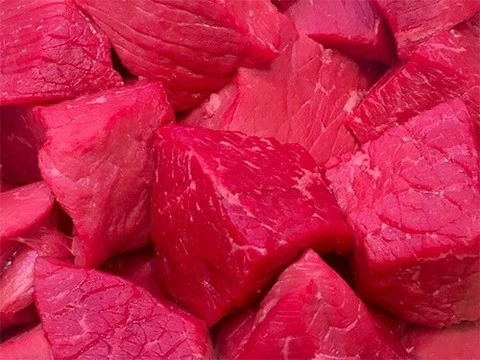 Даже небольшое количество красного мяса ускоряет приход смерти