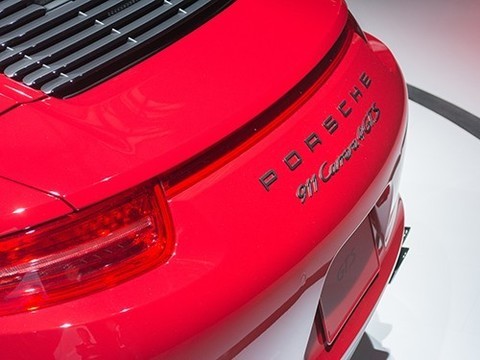 У директора московского ФОМС угнали Porsche Carrera