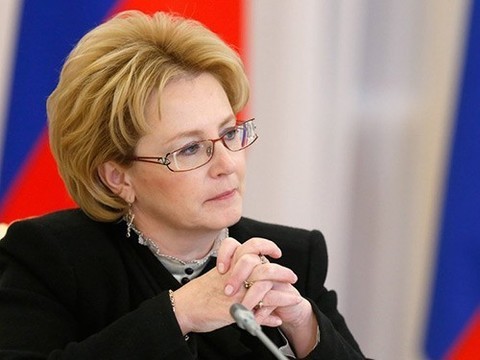 Скворцова поручила подготовить закон об отзыве лицензий у аптек за повышенные цены