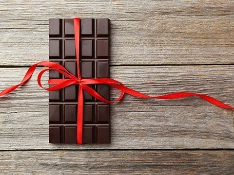 Шоколад с кокой улучшает самочувствие