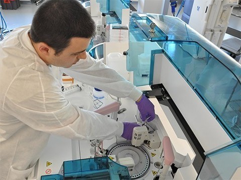 «Выбрать, кому предоставить лечение в первую очередь, а кому подождать, всегда не просто»