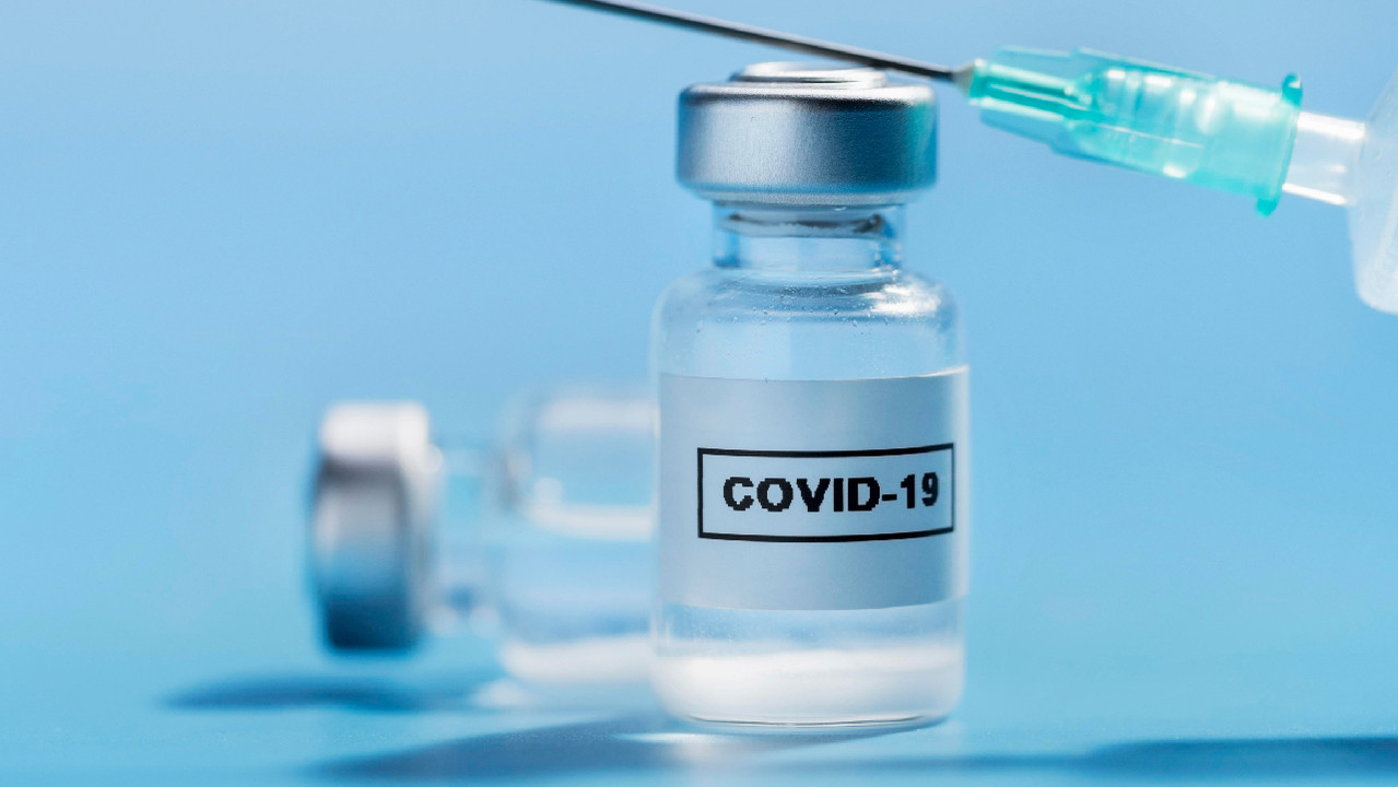 В России объявили о регистрации третьей вакцины от коронавирусы