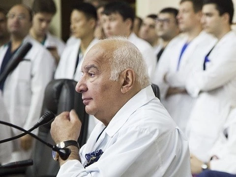 Главный онколог страны Михаил Давыдов официально объявил об уходе из медицины