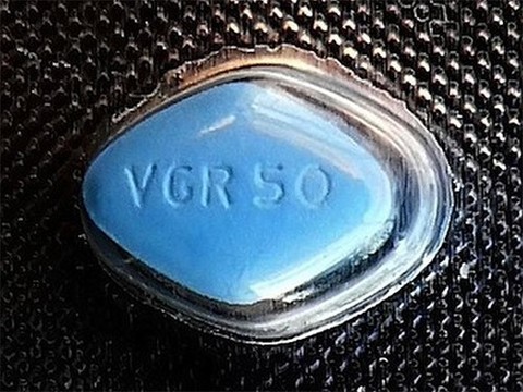 В Голландии 11 новорожденных умерли после того, как их матери принимали Виагру
