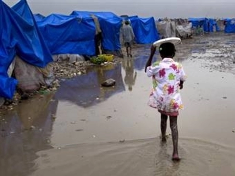 Число жертв эпидемии холеры на Гаити [превысило 700 человек]