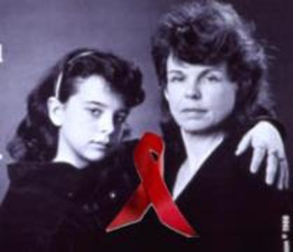 За год ВИЧ заразились 1,3 миллиона человек, в первую очередь - женщины