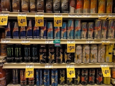 В Подмосковье собрались продавать энергетики только по паспорту